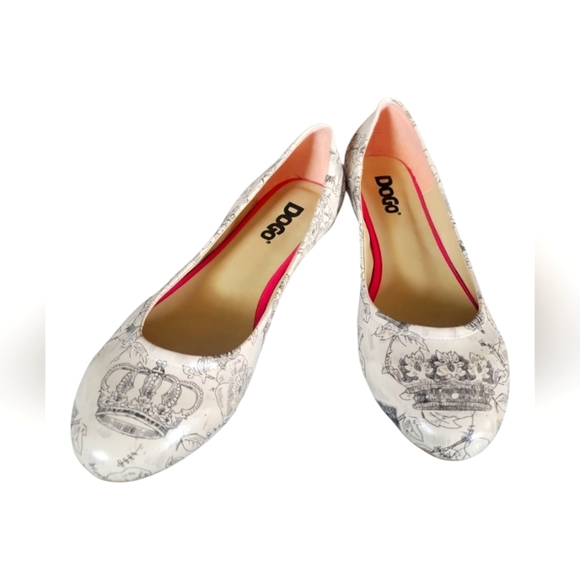 DoGo Women's White and Black Vegan Leather Made In Turkey Printed Flats Sz 39 - Picture 5 of 7